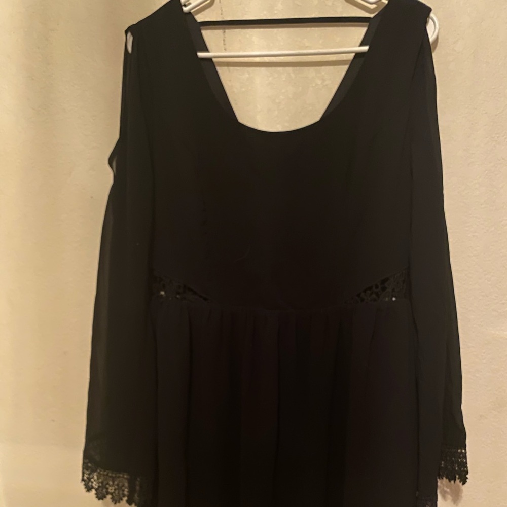 Black long sleeve dress